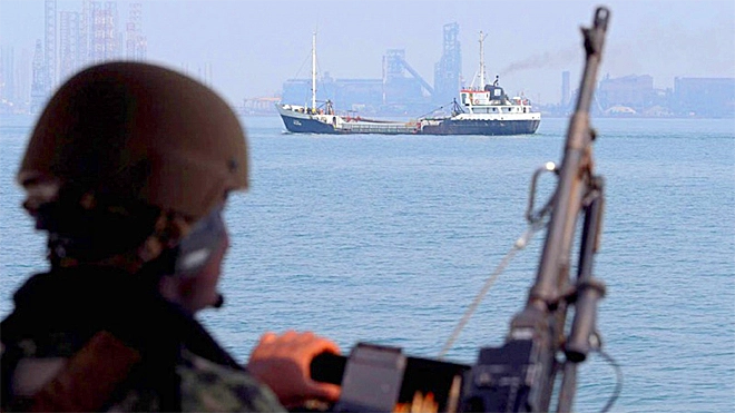 ​إخفاق الغرب في تأمين البحر الأحمر يشكك في قدرته على حماية مضيق هرمز